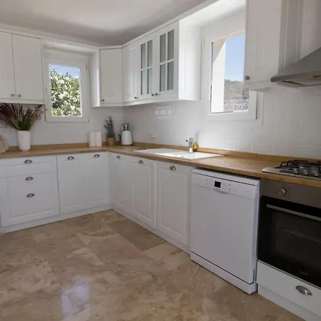 Apartamento 2 Bedroom House With A Fantastic View Of Gmlk Bodrum