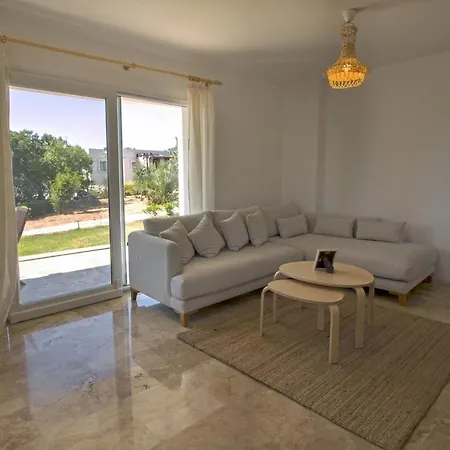 Apartamento 2 Bedroom House With A Fantastic View Of Gmlk Bodrum